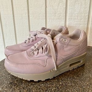 Nike Women's Lavender Air Max 1 Pinnacle Sz 6.5